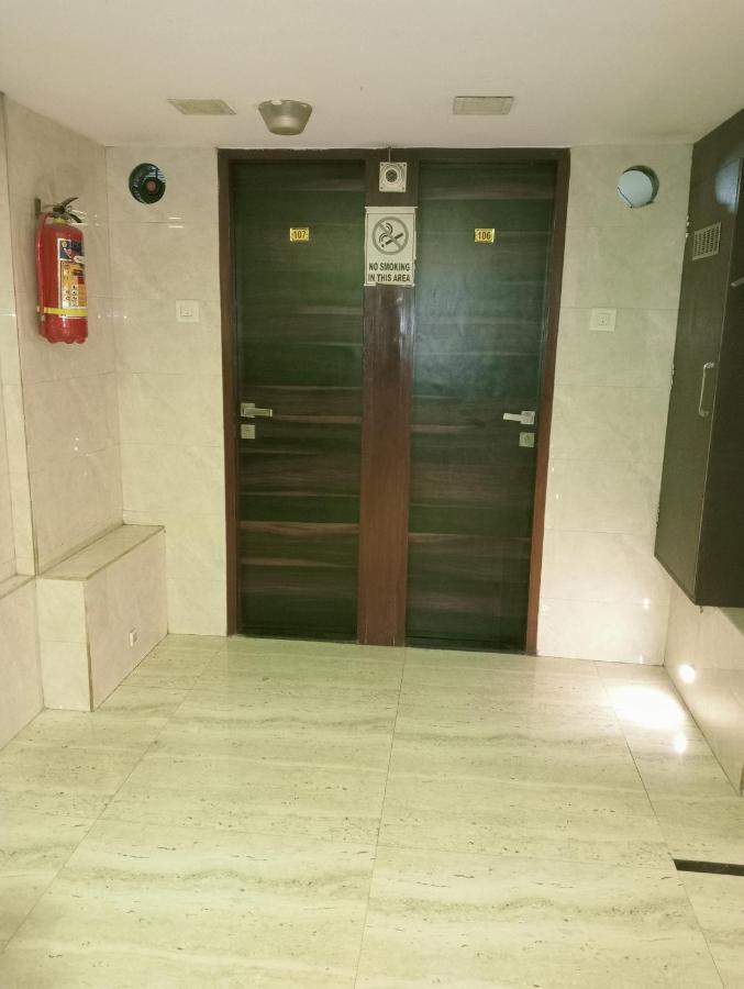 Hotel Qamar Mumbai Exterior photo